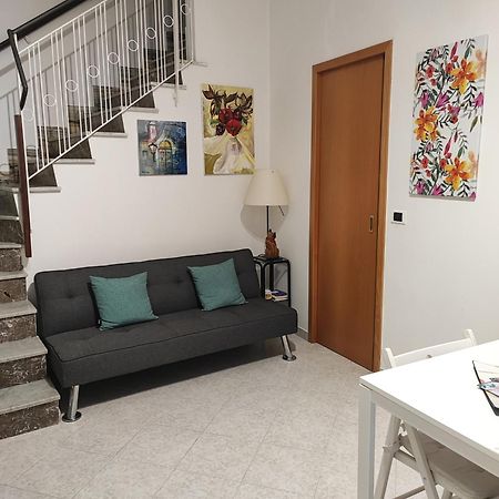 Pink House Apartment Fara in Sabina Exterior foto